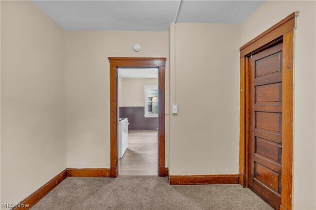 Building Photo - 3617 E 57th St