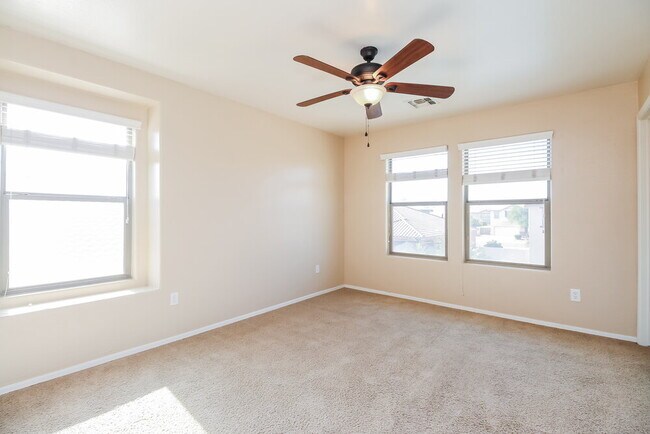 Building Photo - 6890 S Pearl Dr