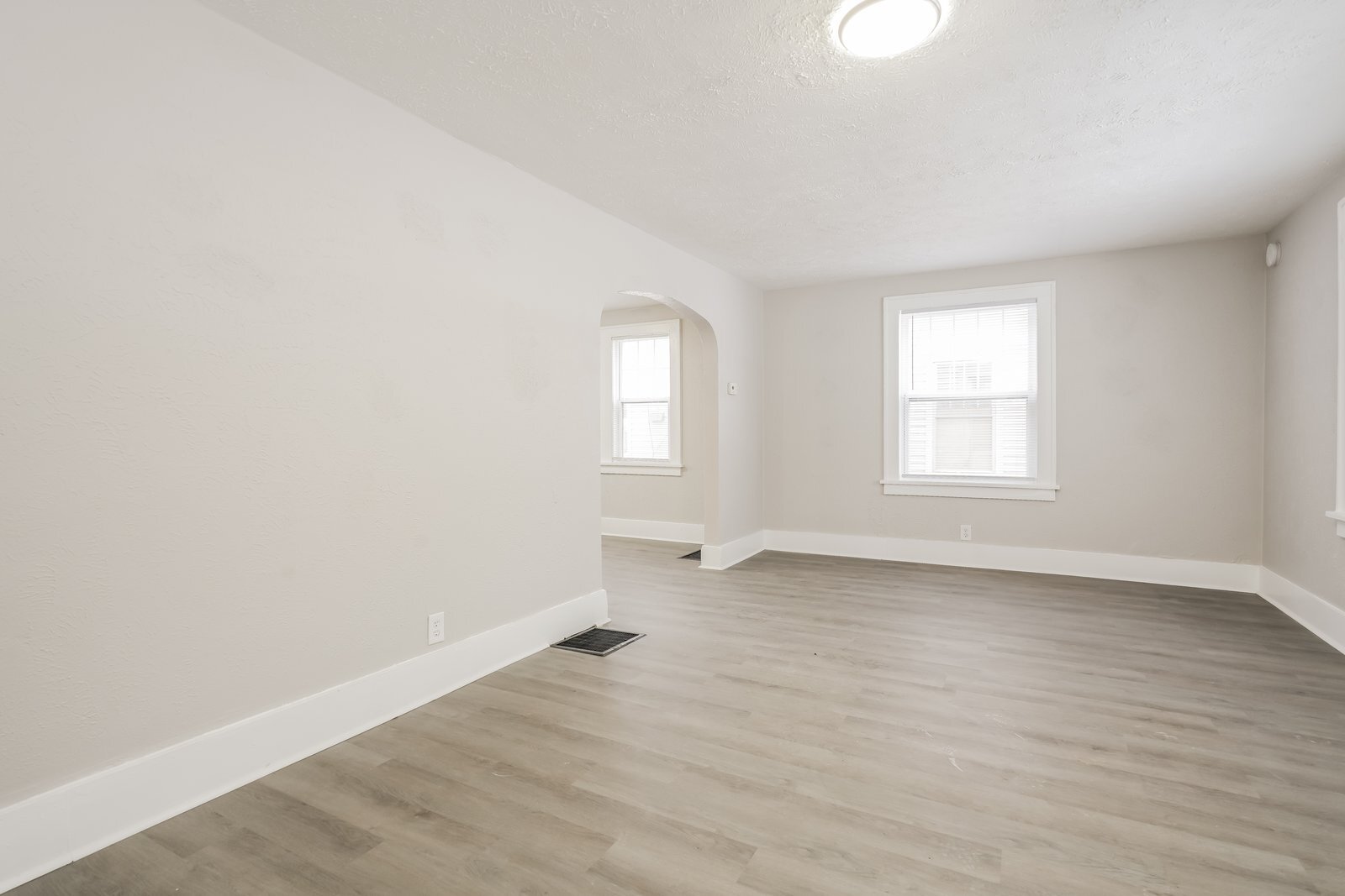Building Photo - 1108 Diamond Ave