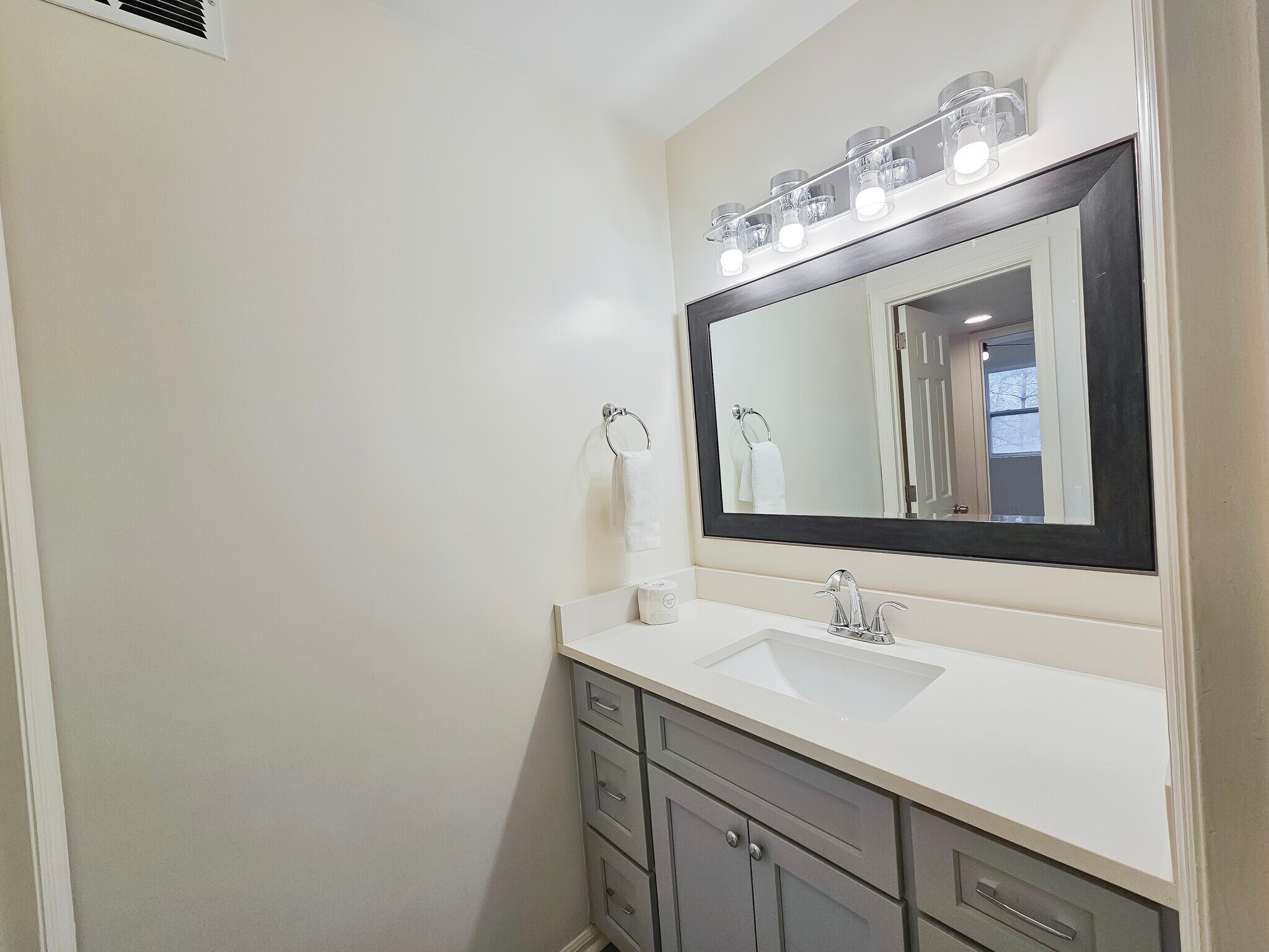 Building Photo - 601 Boyd Mill Ave