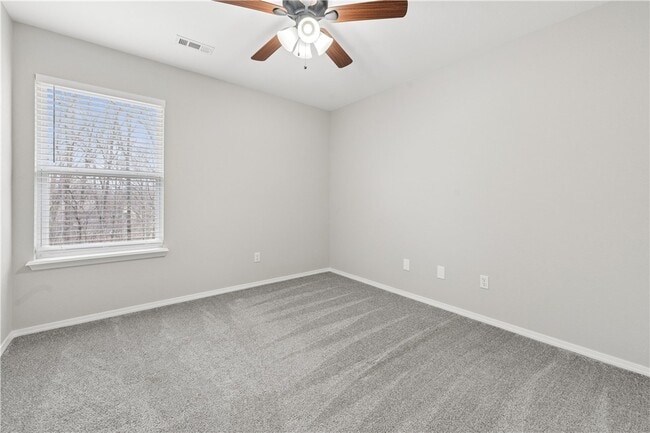 Building Photo - 15 Rillington Dr