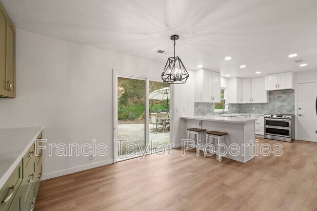 Building Photo - 10204 Lake Meadow Ln