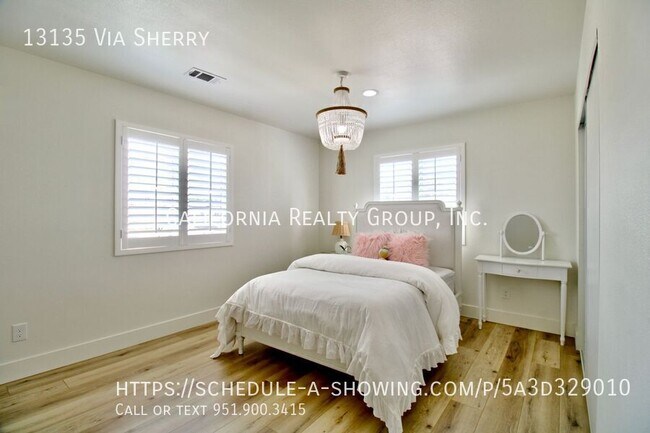 Building Photo - 13135 Via Sherry