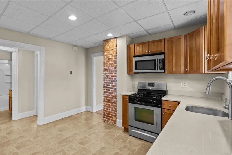 Building Photo - 311 Highland Ave