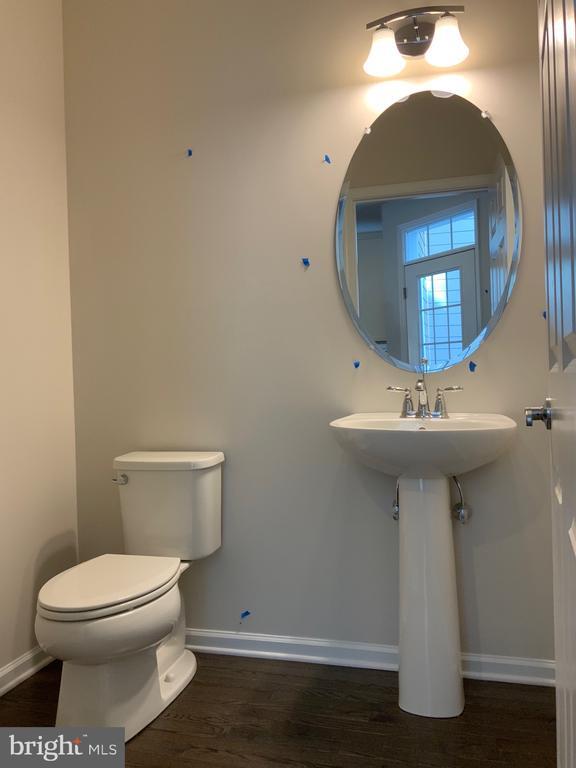 Building Photo - 206 Pound Ln