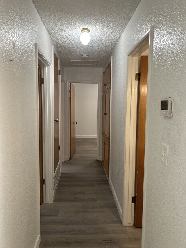 Building Photo - 1726 Idylwood Ct