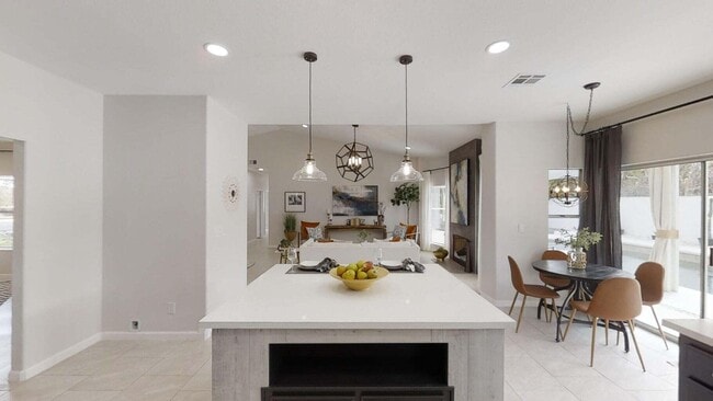Building Photo - 40431 Barington Dr