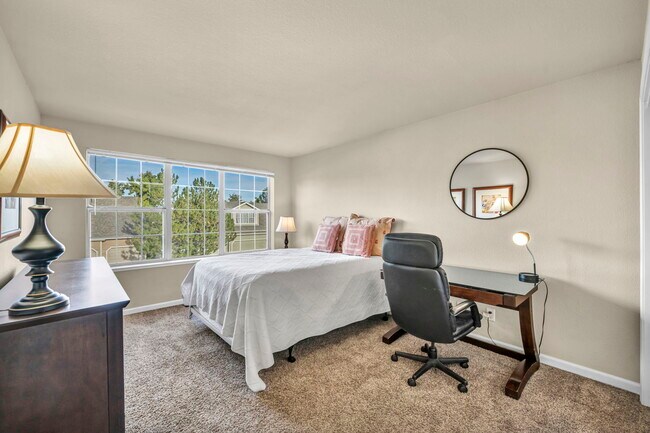 Building Photo - 4731 Ellicott Wy