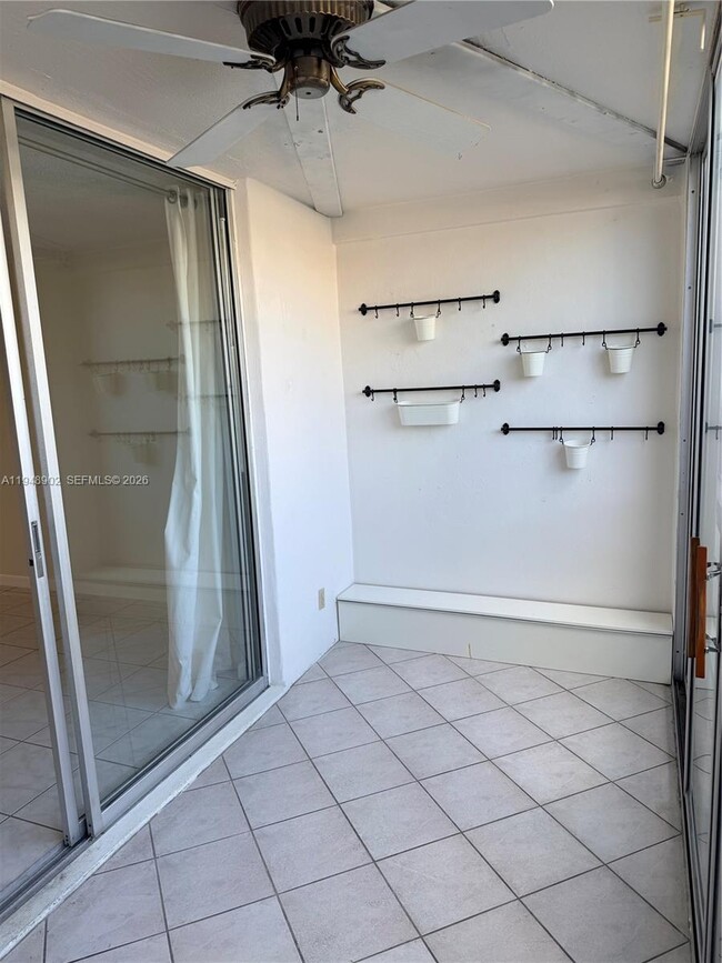 Building Photo - 501 E Dania Beach Blvd