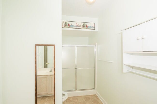 Building Photo - Beautiful Condo in Virginia Beach