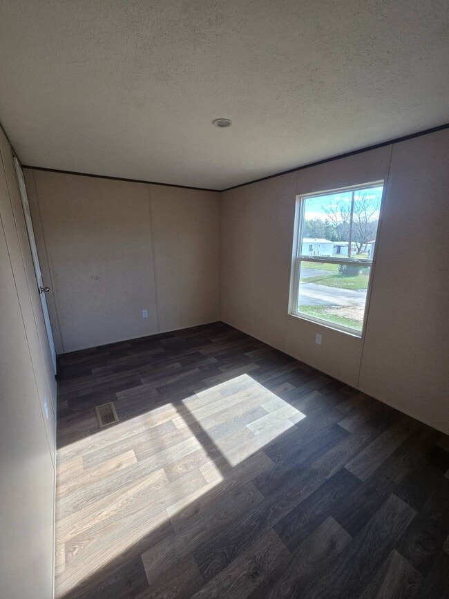 Building Photo - 6500 Mccrary Rd Ext