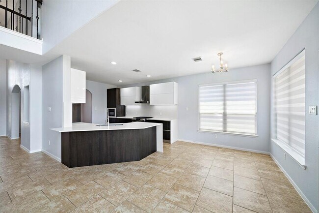 Building Photo - 29006 Dryander Forest Ct