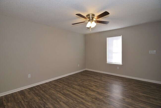 Building Photo - 2 Bed/1.5 Bath North Augusta Townhome