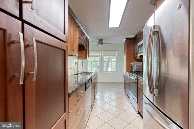 Building Photo - 1640 Mt Airy Ct