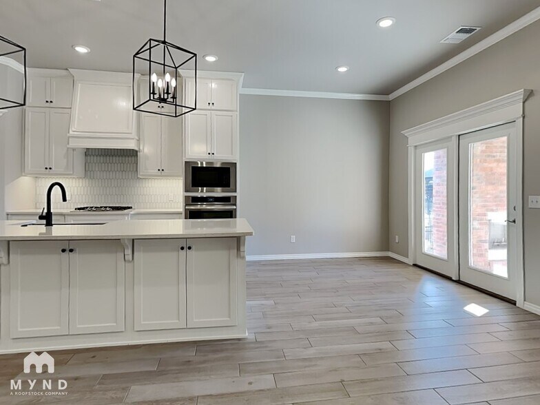 Building Photo - 532 Texoma Dr