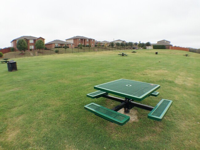 Building Photo - Fully Updated Mesquite Home with New HVAC, New Carpet & Nearby Park!