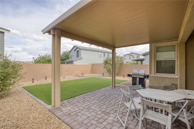 Building Photo - 976 Bluebell Brook St