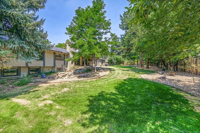 Building Photo - $6,850.00 - 5 Bedrooms, 3.5 Bathrooms, Sin...