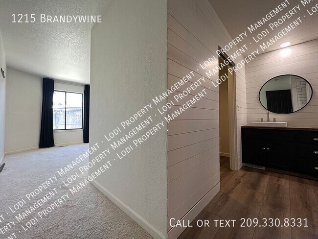Building Photo - 1215 Brandywine-