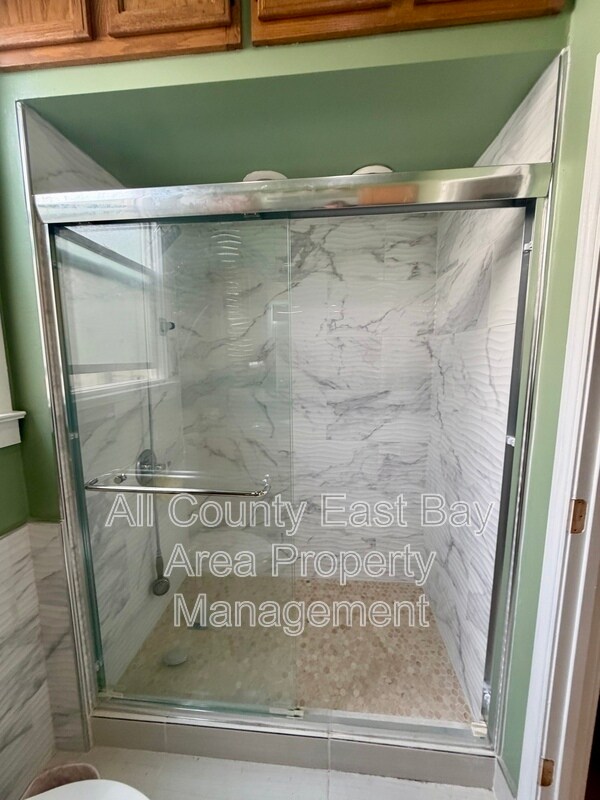 Building Photo - 224 Cordova St