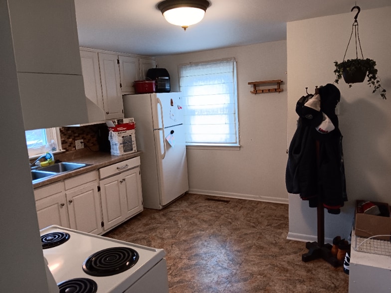 Building Photo - 257 Buttonwood Ave