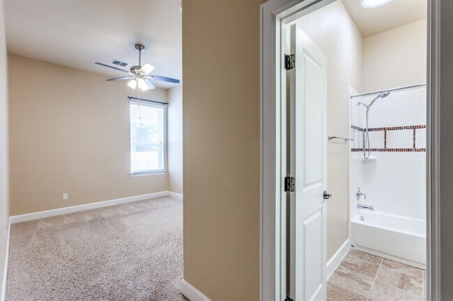 Building Photo - 413 Navigator Dr