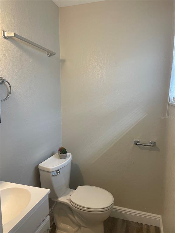 Building Photo - 2403 Lisa St