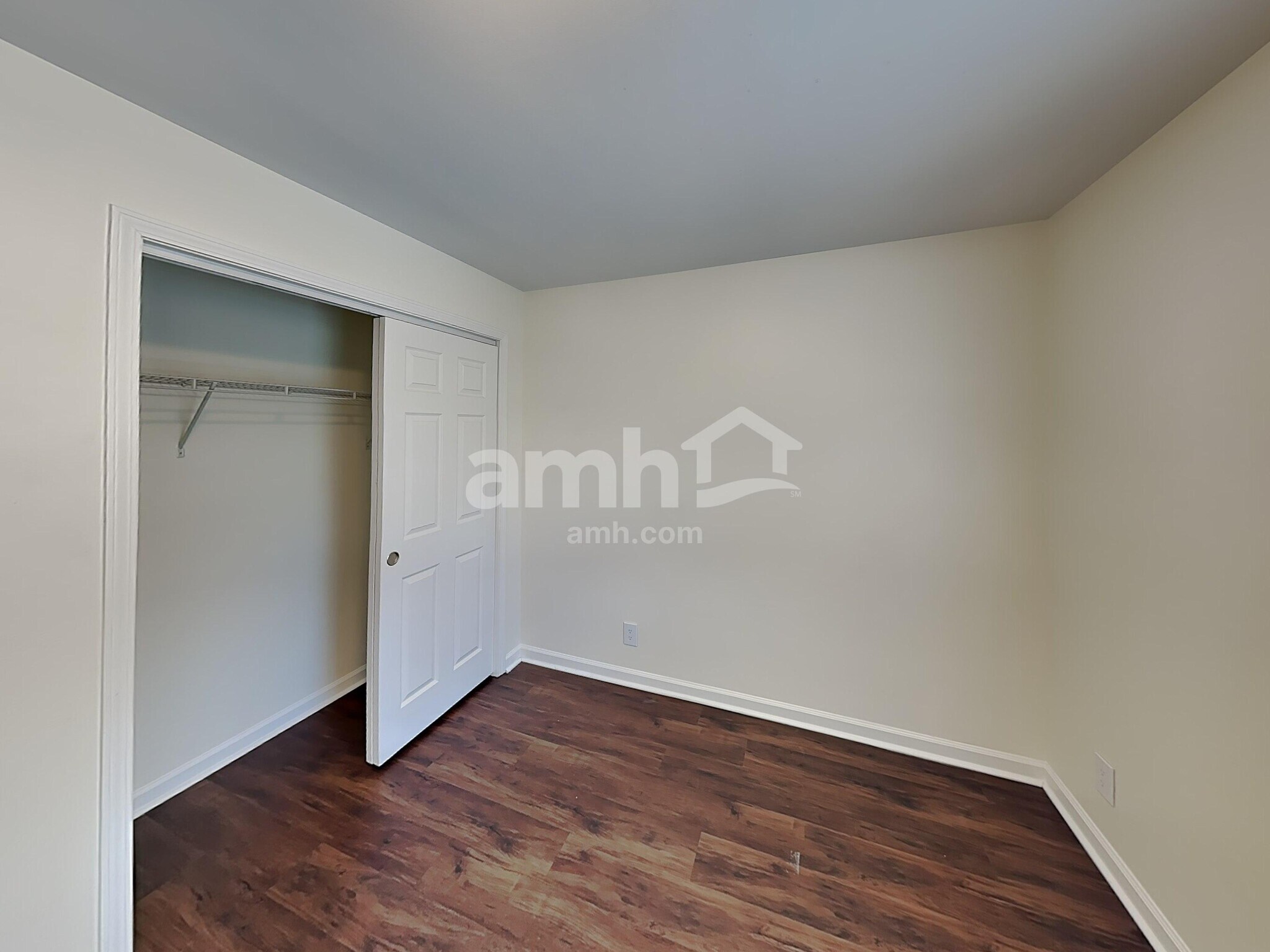 Building Photo - 1205 Chapmans Retreat Dr