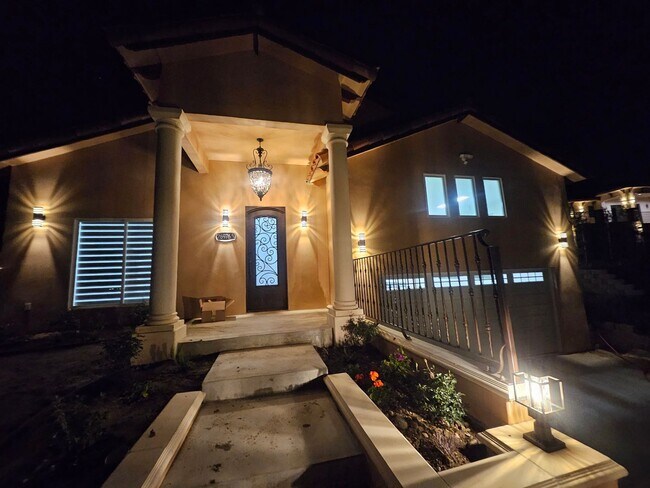 Building Photo - Brand New Construction 3-Bedroom Home for Rent in Canyon Country