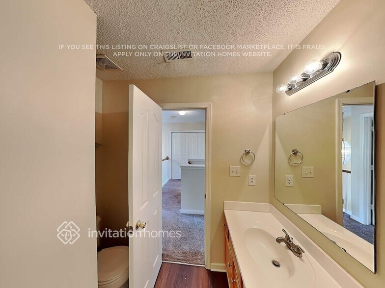 Building Photo - 7010 Chieftain Dr