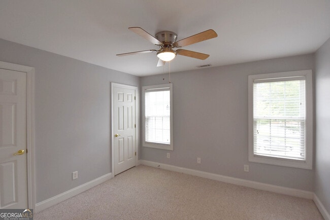 Building Photo - 204 Lenox Dr