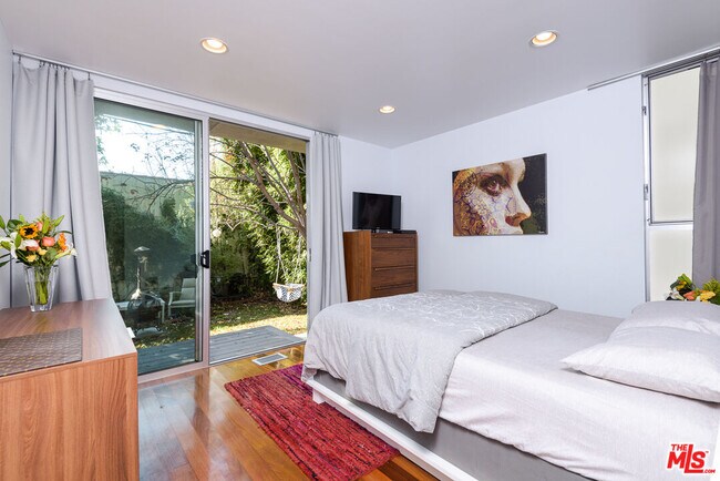 Building Photo - 1513 Orange Grove Ave