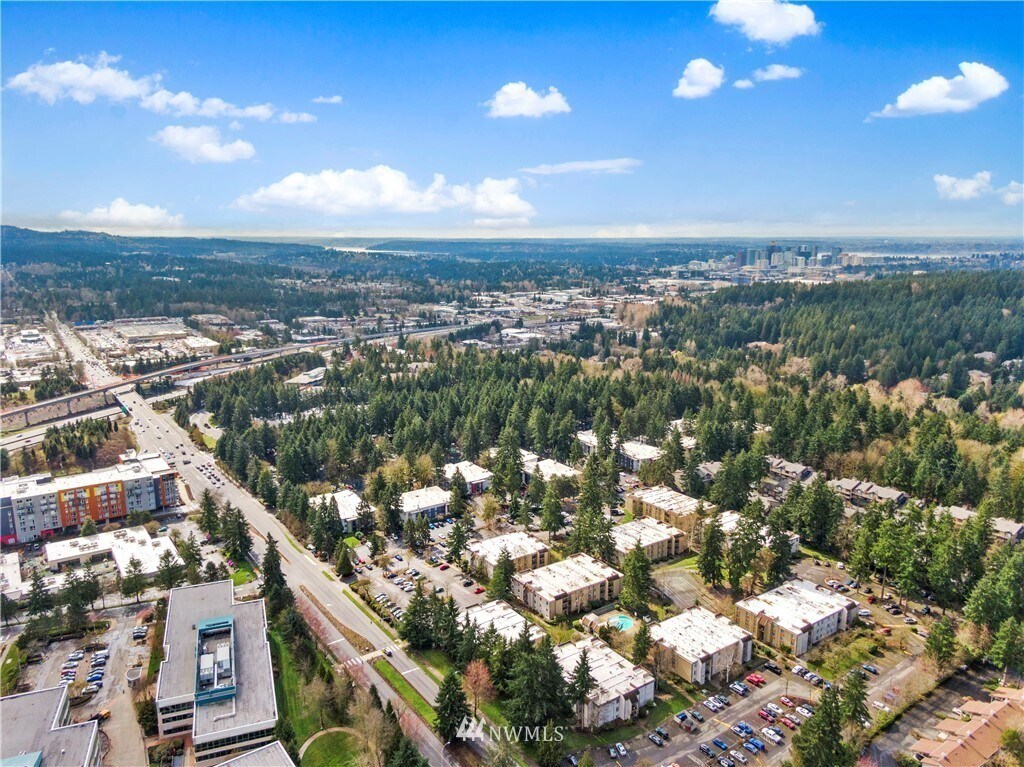 Building Photo - 14625 NE 34th St