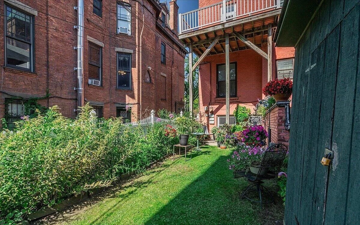 Building Photo - 18 Willett St