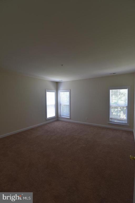 Building Photo - 139 Hokeland Dr
