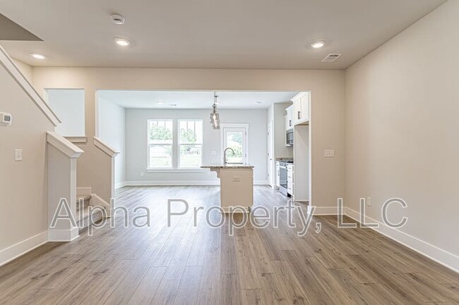 Building Photo - 124 Keel Ln