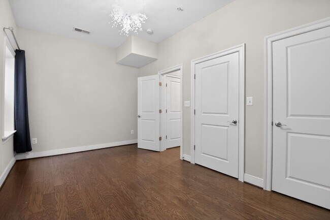 Building Photo - 2179 Half Moon Pl NE