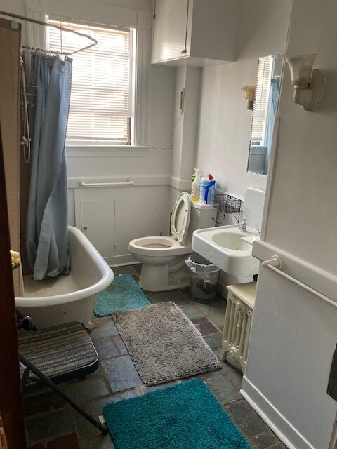 Building Photo - 2 Marlowe St