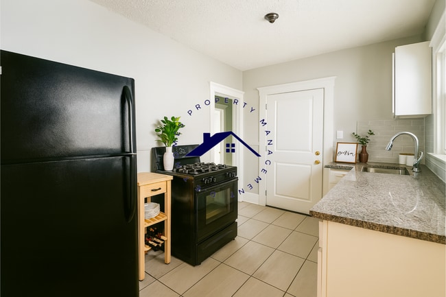 Building Photo - 7635 Woodrow Wilson St