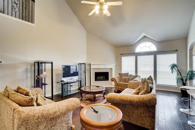 Building Photo - 705 Sundown Way