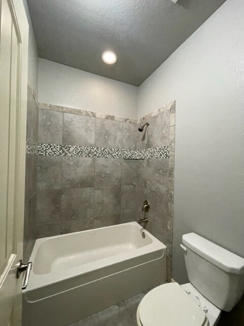 Building Photo - 2903 SW Briar Creek Ave