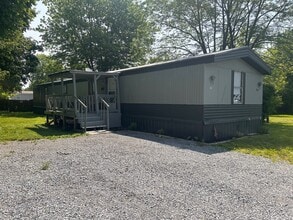 Building Photo - 261 Scott Ln