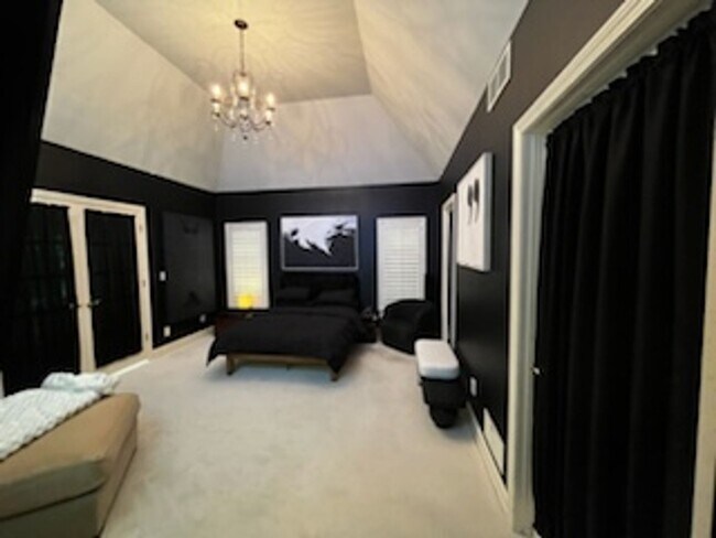 Building Photo - Stunning Custom Built Home with ALL Utilit...