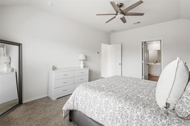 Building Photo - 4013 Pinebluff Ln