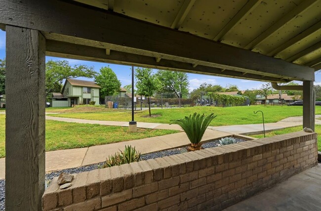 Building Photo - 5011 Fort Clark Dr