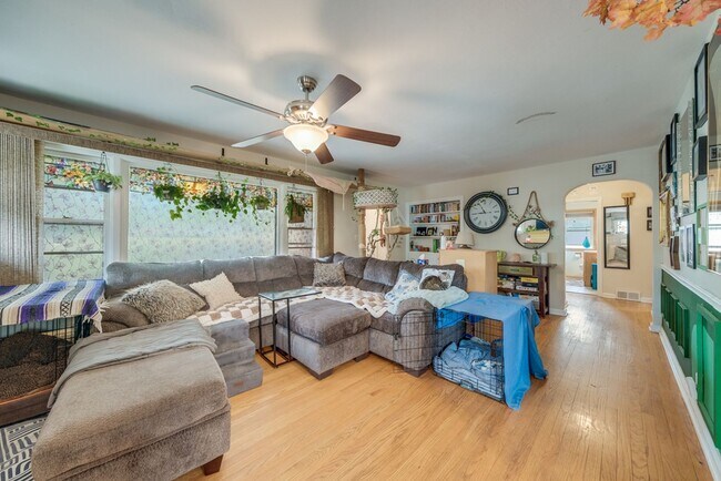 Building Photo - Charming 2-Bedroom Home with Bonus Space & Fenced Yard – Just Off Prospect Ave!