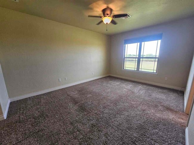 Building Photo - 1299 SW Deyo Landing Loop