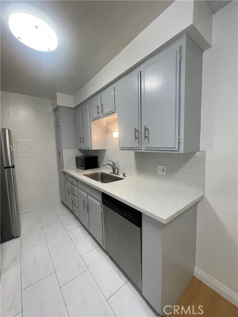 Building Photo - 8041 Redlands St