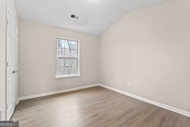 Building Photo - 309 Coral Cir