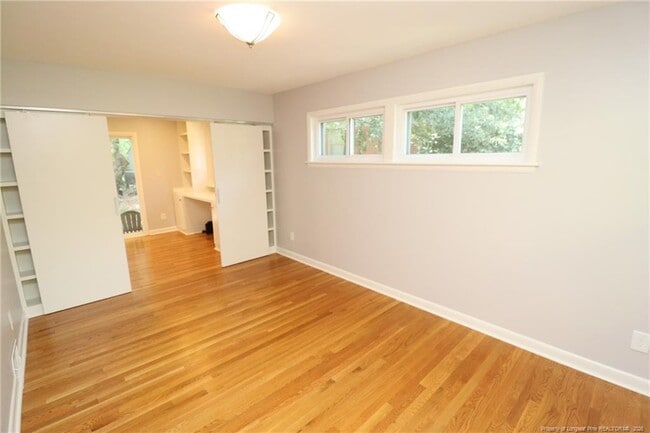 Building Photo - 1009 Dogwood Ln